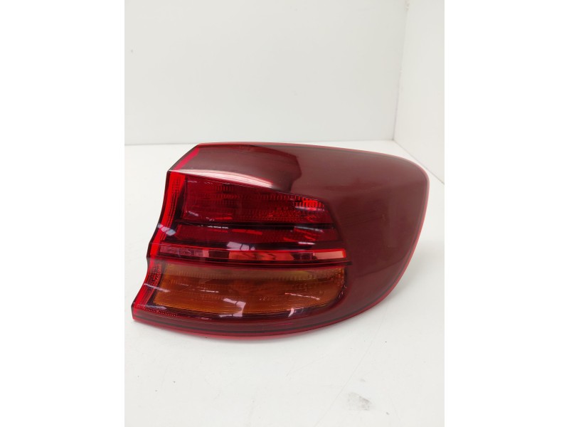 Recambio de piloto trasero derecho para kia ceed tourer (cd) 1.0 t-gdi referencia OEM IAM 92402J7100  