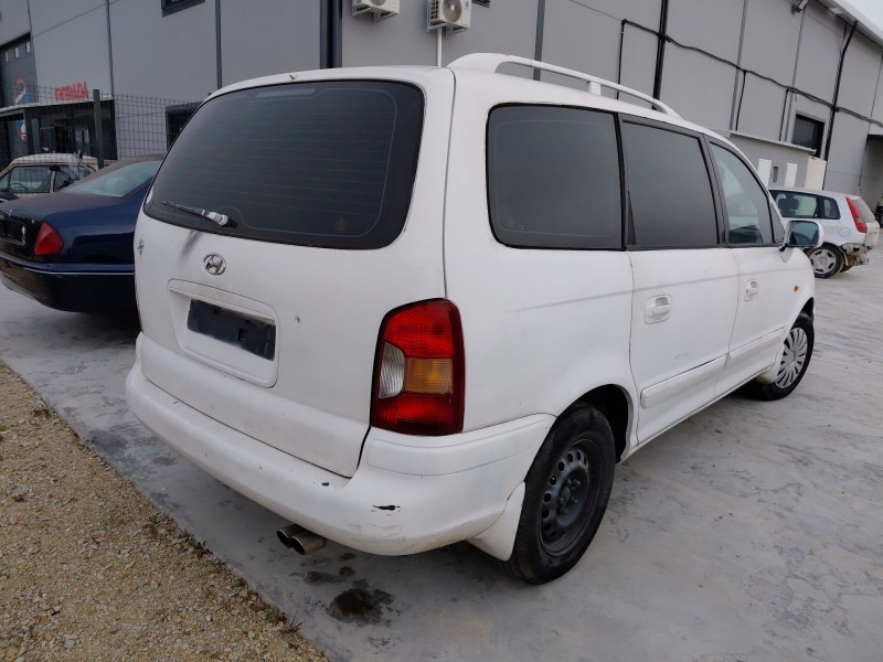 hyundai trajet (fo) del año 2000