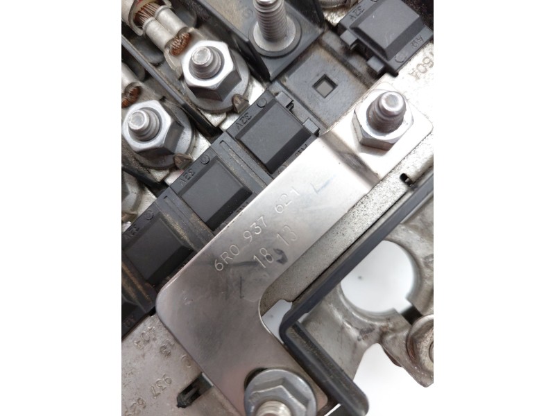 Recambio de caja reles / fusibles para seat ibiza iv (6j5, 6p1) 1.2 referencia OEM IAM 6R0937621  
							