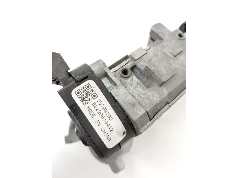 Recambio de conmutador de arranque para opel astra j (p10) 1.6 (68) referencia OEM IAM 25799293  