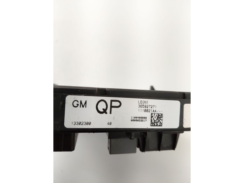 Recambio de caja reles / fusibles para opel astra j (p10) 1.6 (68) referencia OEM IAM 13302300  
							