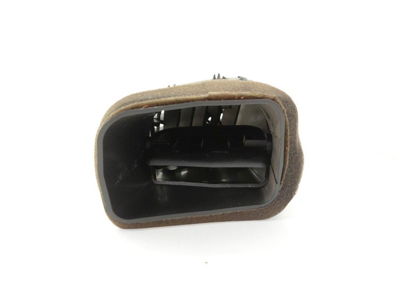 Recambio de rejilla aireadora para opel astra j (p10) 1.6 (68) referencia OEM IAM 13261538  