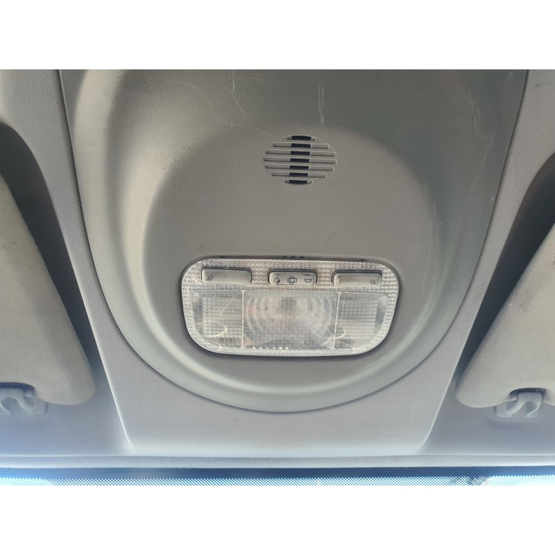 Recambio de luz interior para peugeot partner kombi 1.6 16v hdi fap referencia OEM IAM   