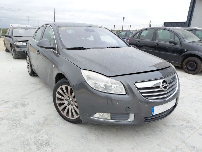 opel insignia a (g09) del año 2010
							