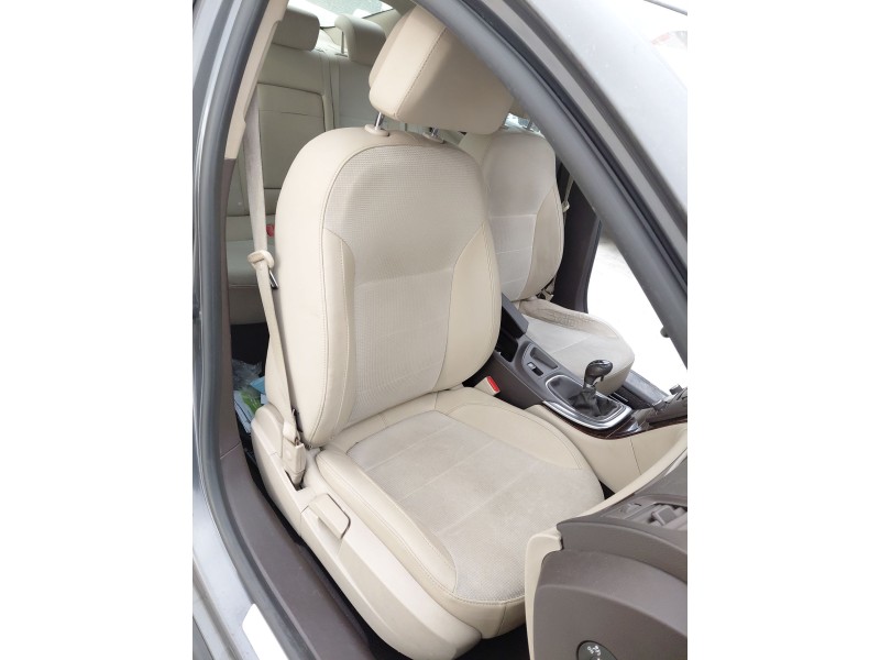 Recambio de asiento delantero derecho para opel insignia a (g09) 2.0 cdti (68) referencia OEM IAM   
