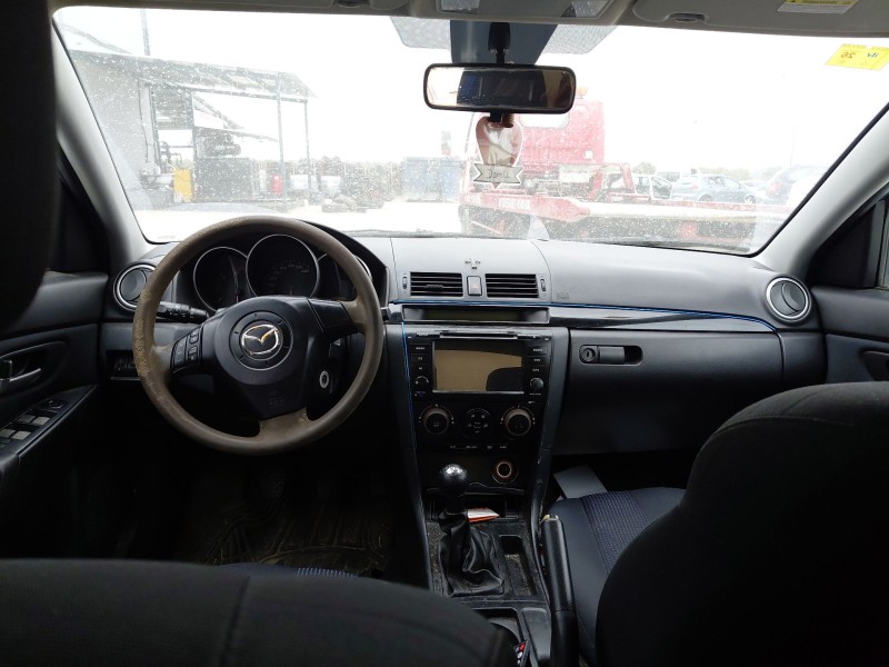 mazda 3 sedán (bk) del año 2005
							