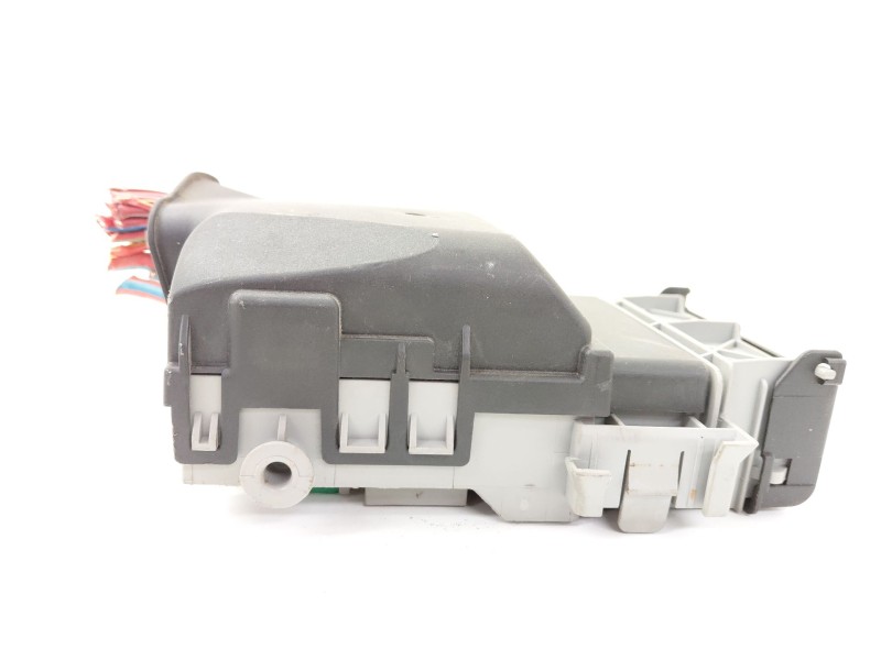 Recambio de caja reles / fusibles para opel astra j (p10) 1.6 (68) referencia OEM IAM 13222786  
							