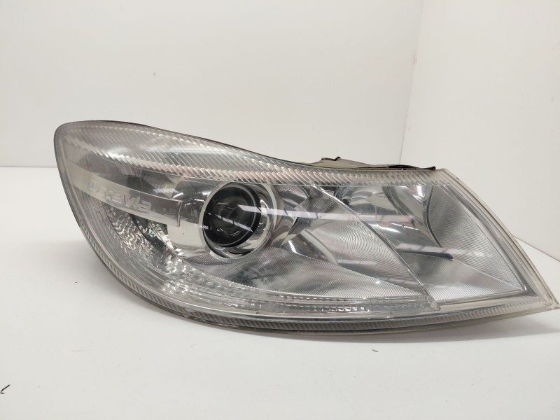 Recambio de faro derecho para skoda octavia ii (1z3) 1.6 lpg referencia OEM IAM 1Z1941018S  