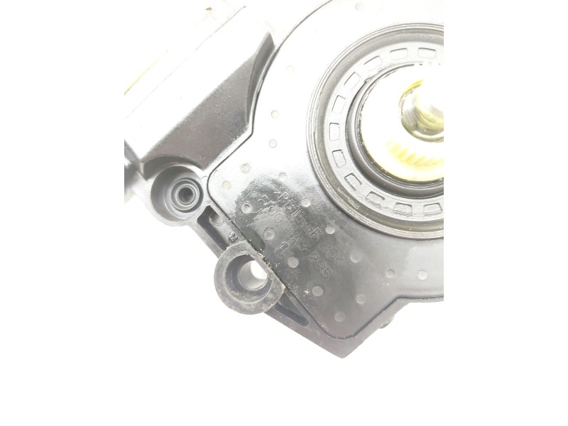 Recambio de motor elevalunas delantero izquierdo para hyundai i30 (fd) 1.4 referencia OEM IAM F00S1A3295  
							