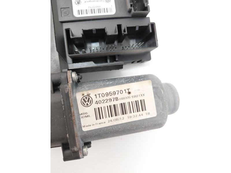 Recambio de motor elevalunas delantero izquierdo para skoda octavia ii (1z3) 1.6 lpg referencia OEM IAM 1T0959701T  