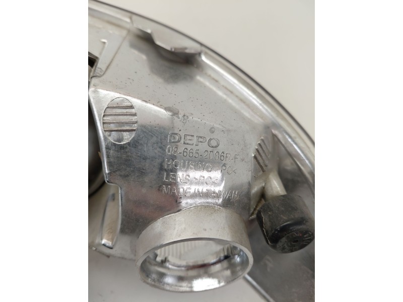 Recambio de faro antiniebla derecho para skoda octavia ii (1z3) 1.6 lpg referencia OEM IAM 086652006R  