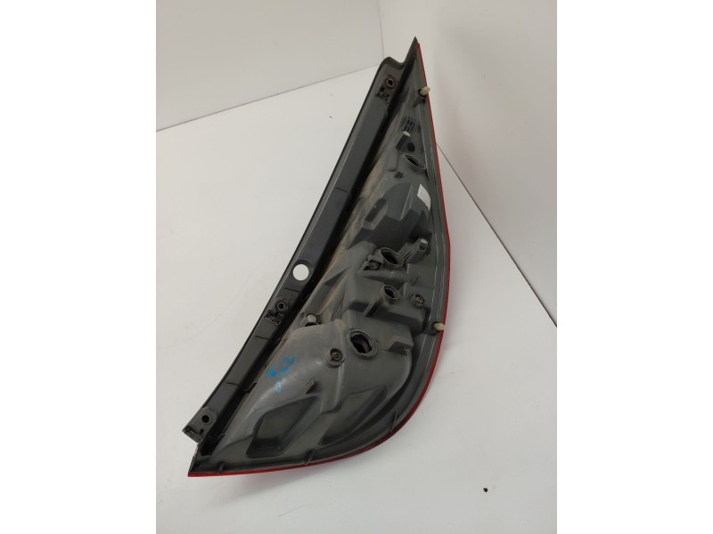 Recambio de piloto trasero izquierdo para hyundai i30 (fd) 1.4 referencia OEM IAM 924012L0  