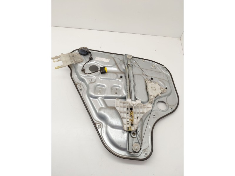 Recambio de elevalunas trasero derecho para hyundai i30 (fd) 1.4 referencia OEM IAM 834302L010  