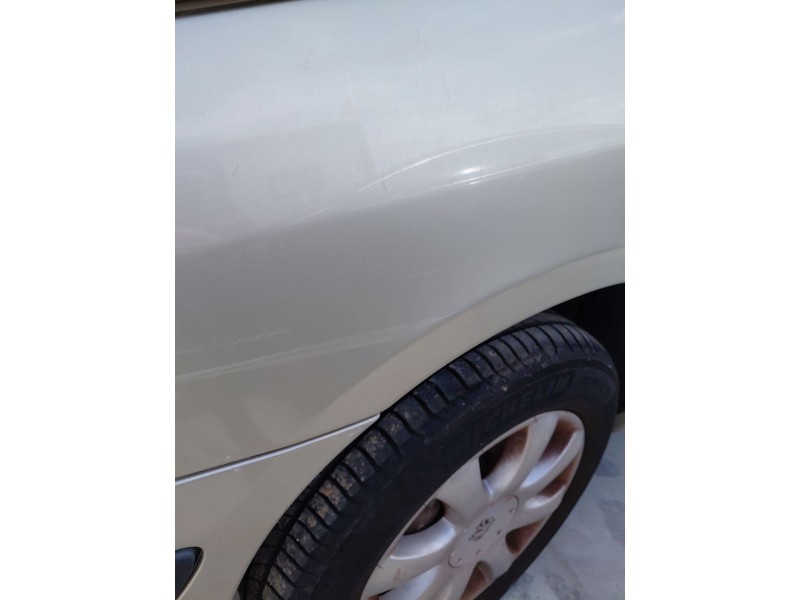 Recambio de aleta delantera izquierda para peugeot 807 (eb_) 3.0 v6 referencia OEM IAM   
							