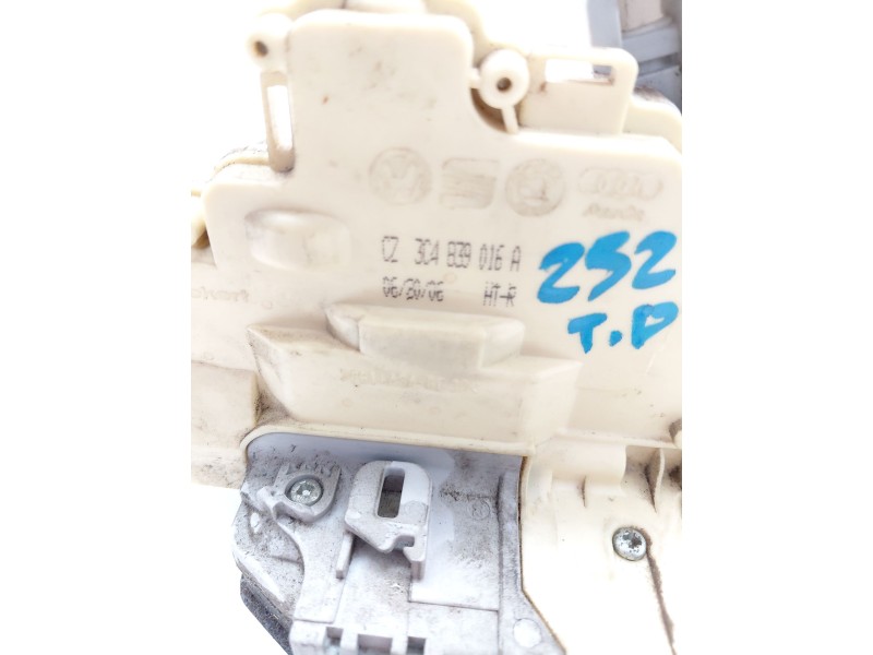 Recambio de cerradura puerta trasera derecha para volkswagen passat b6 (3c2) 2.0 tdi 16v referencia OEM IAM   