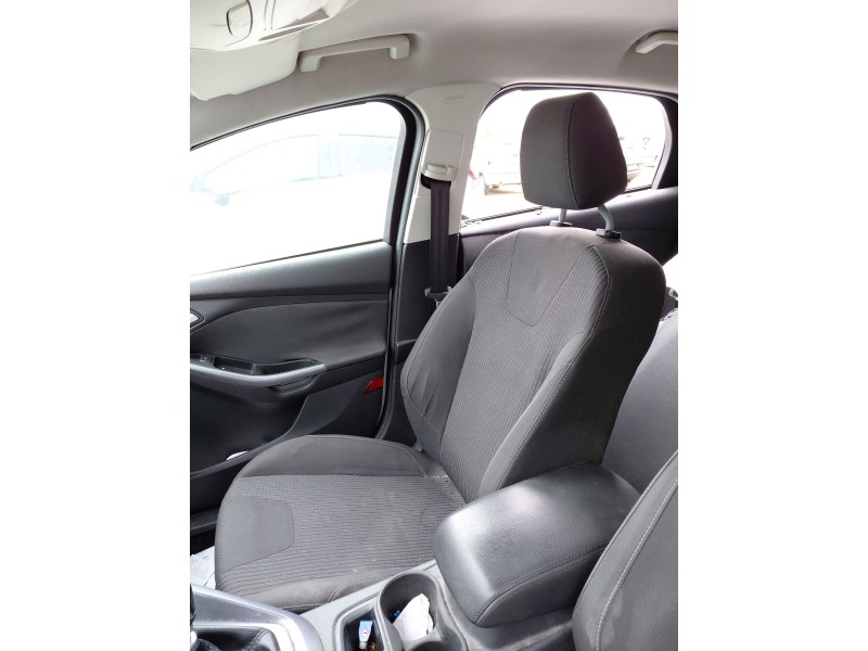 Recambio de asiento delantero derecho para ford focus iii 1.0 ecoboost referencia OEM IAM   
							
