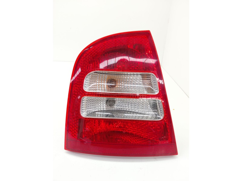 Recambio de piloto trasero derecho para skoda octavia i (1u2) 1.9 tdi referencia OEM IAM 1U6945095  