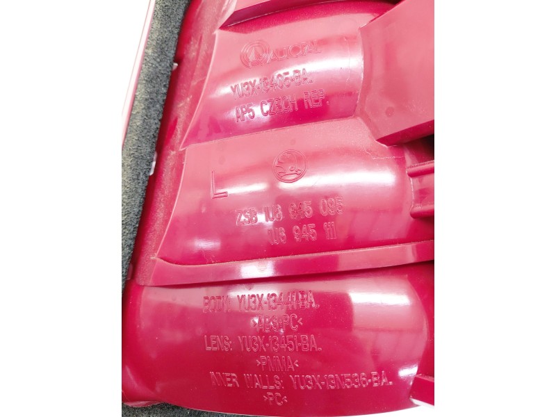 Recambio de piloto trasero derecho para skoda octavia i (1u2) 1.9 tdi referencia OEM IAM 1U6945095  