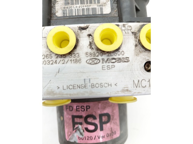 Recambio de abs para hyundai i30 (fd) 1.4 referencia OEM IAM 589202L500  
							