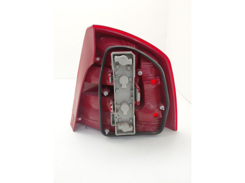 Recambio de piloto trasero izquierdo para skoda octavia ii (1z3) 1.9 tdi referencia OEM IAM 086651909L  
							