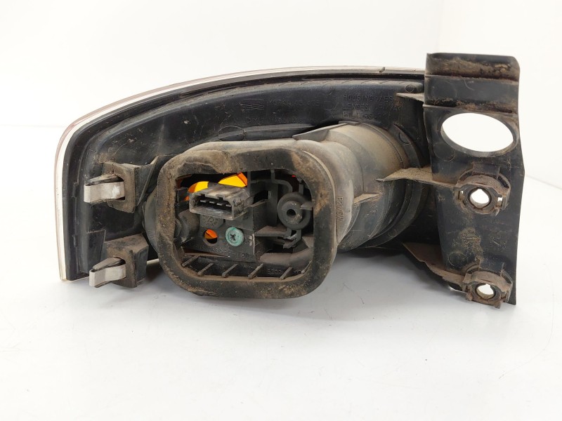 Recambio de piloto trasero izquierdo para seat ibiza iii (6l1) 1.4 16v referencia OEM IAM 6L6945096A  
							