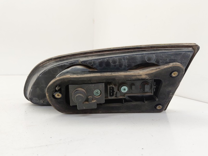 Recambio de piloto trasero izquierdo interior para seat ibiza iii (6l1) 1.4 16v referencia OEM IAM 6L6945093  
							