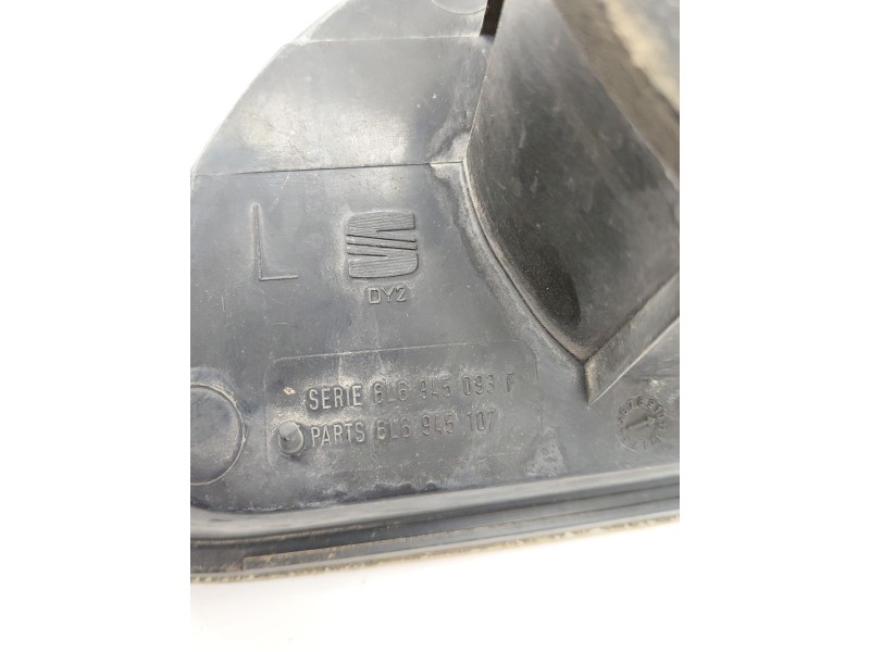 Recambio de piloto trasero izquierdo interior para seat ibiza iii (6l1) 1.4 16v referencia OEM IAM 6L6945093  
							