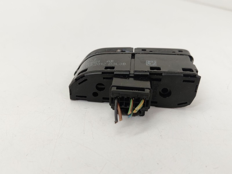 Recambio de interruptor para ford focus iii 1.0 ecoboost referencia OEM IAM AM5T18C621  