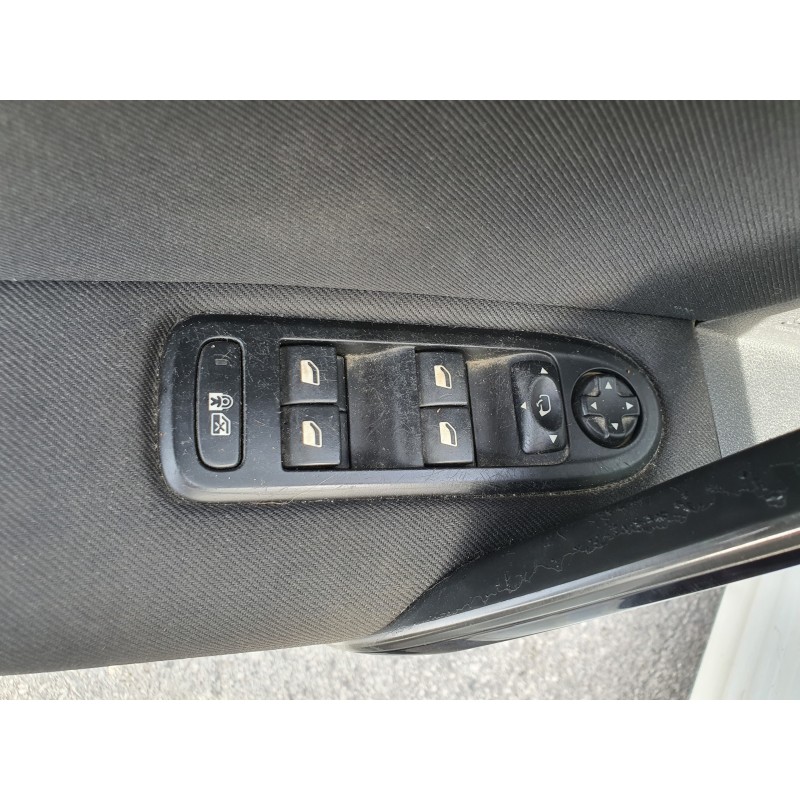 Recambio de mando elevalunas delantero izquierdo para peugeot 508 sw 1.6 e-hdi fap referencia OEM IAM   