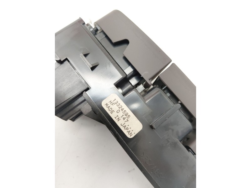 Recambio de warning para opel insignia a (g09) 2.0 cdti (68) referencia OEM IAM 13324595  
							