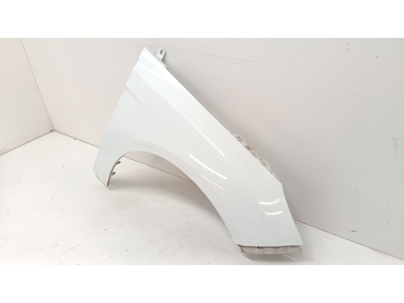 Recambio de aleta delantera derecha para ford focus iii 1.0 ecoboost referencia OEM IAM   
							