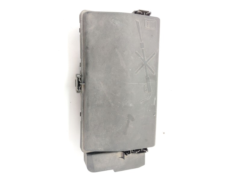 Recambio de caja reles / fusibles para opel insignia a (g09) 2.0 cdti (68) referencia OEM IAM 1334347901  