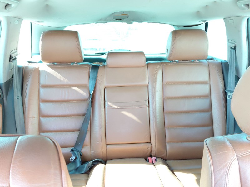 Recambio de asientos traseros para volkswagen touareg (7la, 7l6, 7l7) 2.5 r5 tdi referencia OEM IAM   