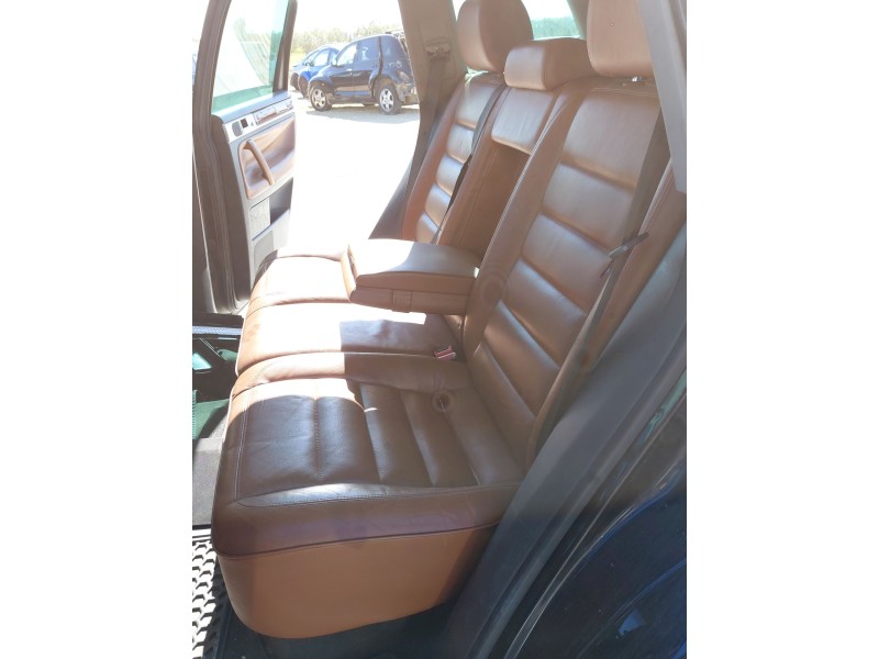 Recambio de asientos traseros para volkswagen touareg (7la, 7l6, 7l7) 2.5 r5 tdi referencia OEM IAM   
							