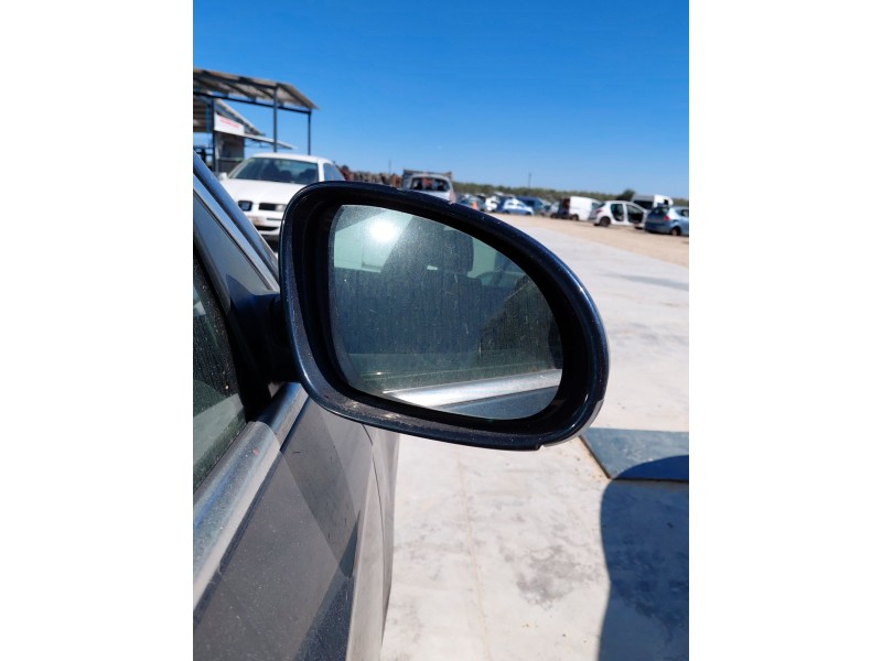 Recambio de retrovisor derecho para volkswagen passat b6 (3c2) 1.9 tdi referencia OEM IAM   
							