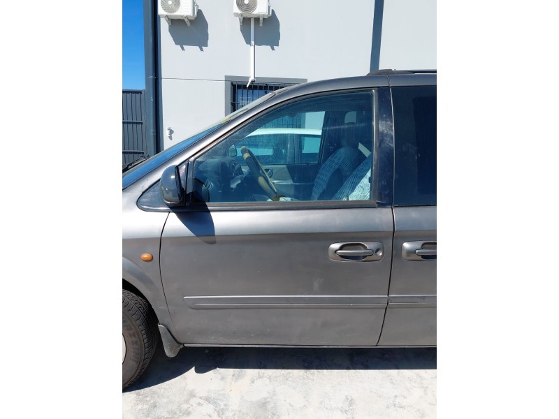 Recambio de puerta delantera izquierda para chrysler voyager iv (rg, rs) 2.8 crd referencia OEM IAM   