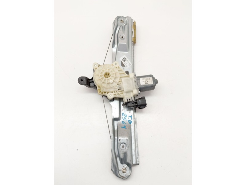 Recambio de elevalunas trasero derecho para ford focus iii 1.0 ecoboost referencia OEM IAM BM51A27000BC  