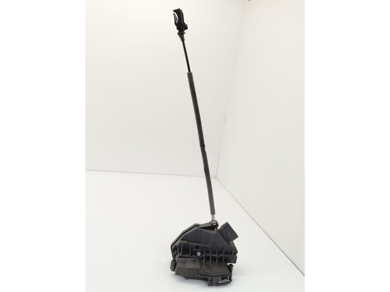 Recambio de cerradura puerta trasera derecha para ford focus iii 1.0 ecoboost referencia OEM IAM BM5AA26412  