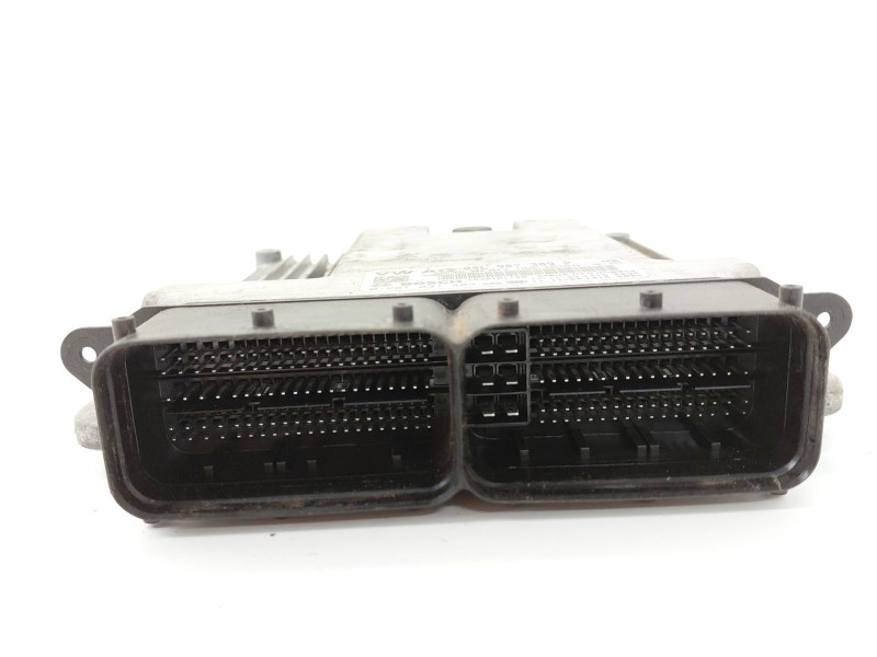 Recambio de centralita motor uce para skoda superb iii (3v3) 2.0 tdi referencia OEM IAM 04L907309  
							