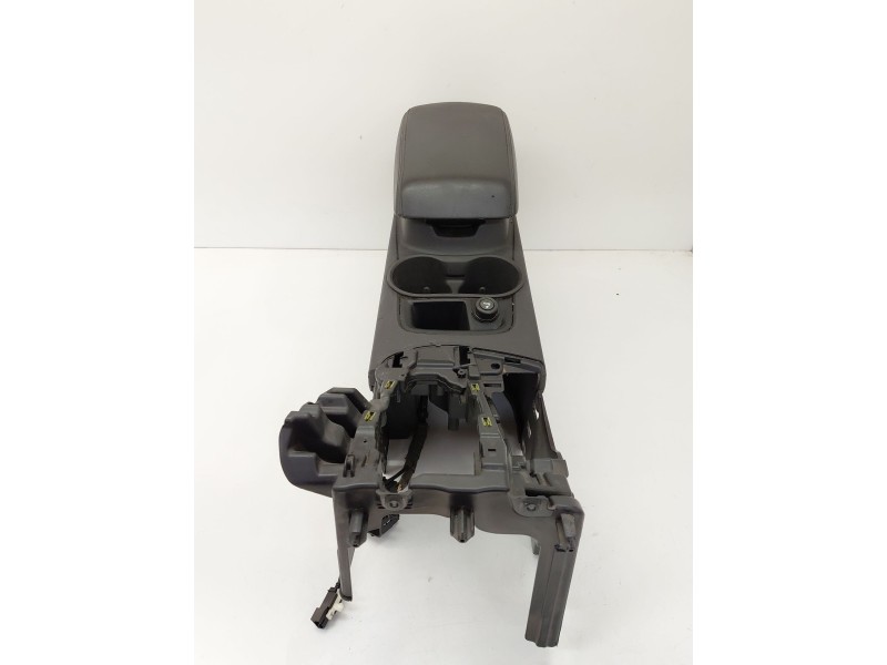 Recambio de apoyabrazos central para ford focus iii 1.0 ecoboost referencia OEM IAM   