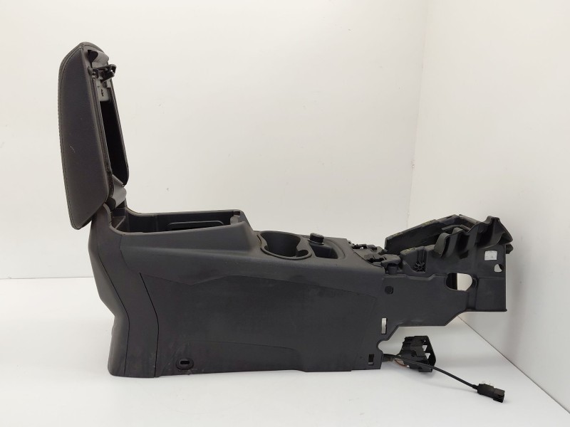 Recambio de apoyabrazos central para ford focus iii 1.0 ecoboost referencia OEM IAM   
							