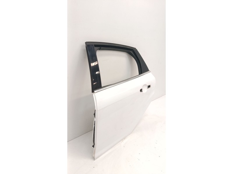 Recambio de puerta trasera izquierda para ford focus iii 1.0 ecoboost referencia OEM IAM   