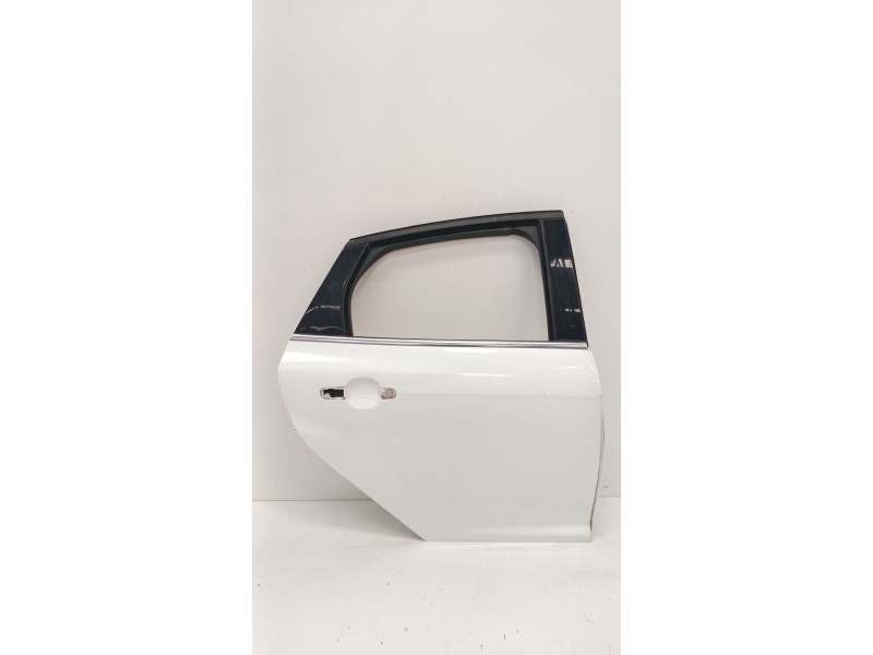 Recambio de puerta trasera derecha para ford focus iii 1.0 ecoboost referencia OEM IAM   