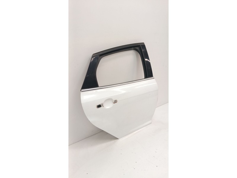 Recambio de puerta trasera derecha para ford focus iii 1.0 ecoboost referencia OEM IAM   