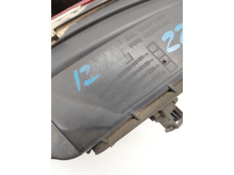 Recambio de piloto trasero izquierdo interior para skoda superb iii (3v3) 2.0 tdi referencia OEM IAM   
							