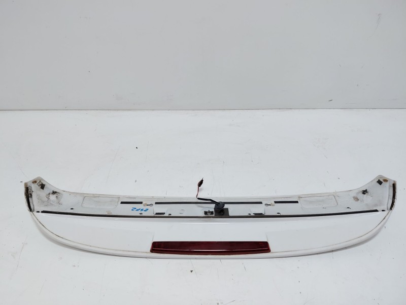 Recambio de aleron trasero para seat ibiza ii (6k1) 1.8 t 20v cupra referencia OEM IAM 6K6827933D  
							