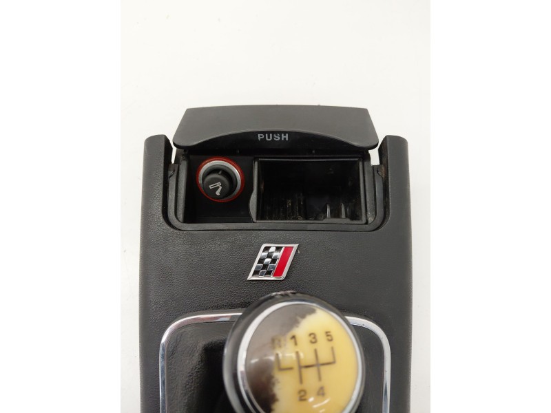 Recambio de pomo palanca cambio para seat ibiza ii (6k1) 1.8 t 20v cupra referencia OEM IAM 6K0863216A  