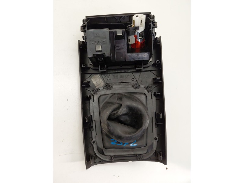 Recambio de pomo palanca cambio para seat ibiza ii (6k1) 1.8 t 20v cupra referencia OEM IAM 6K0863216A  