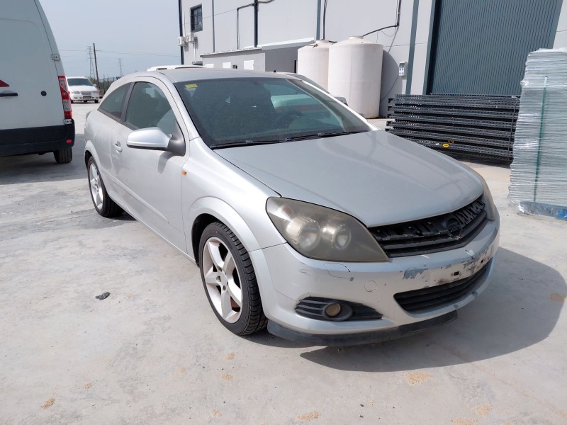 opel astra h gtc (a04) del año 2007
							