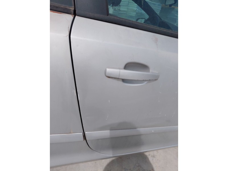 Recambio de puerta delantera derecha para opel astra h gtc (a04) 1.6 (l08) referencia OEM IAM   
							